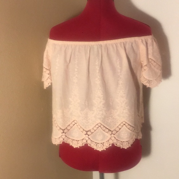 NWOT Casting LA Lace Crop top - Picture 4 of 5